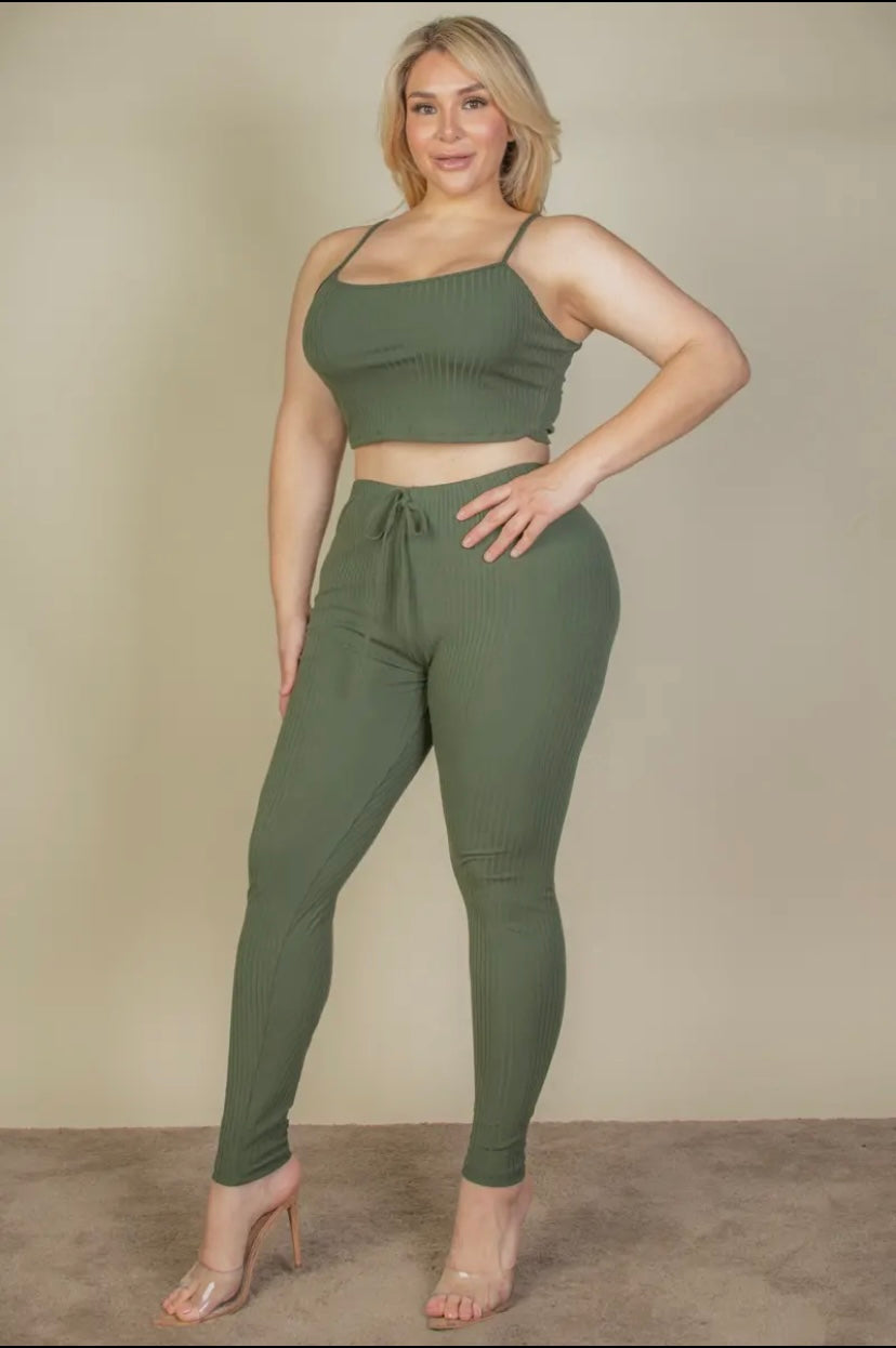 Plus Size Cropped Cami & Leggings Set Presale/Preorder